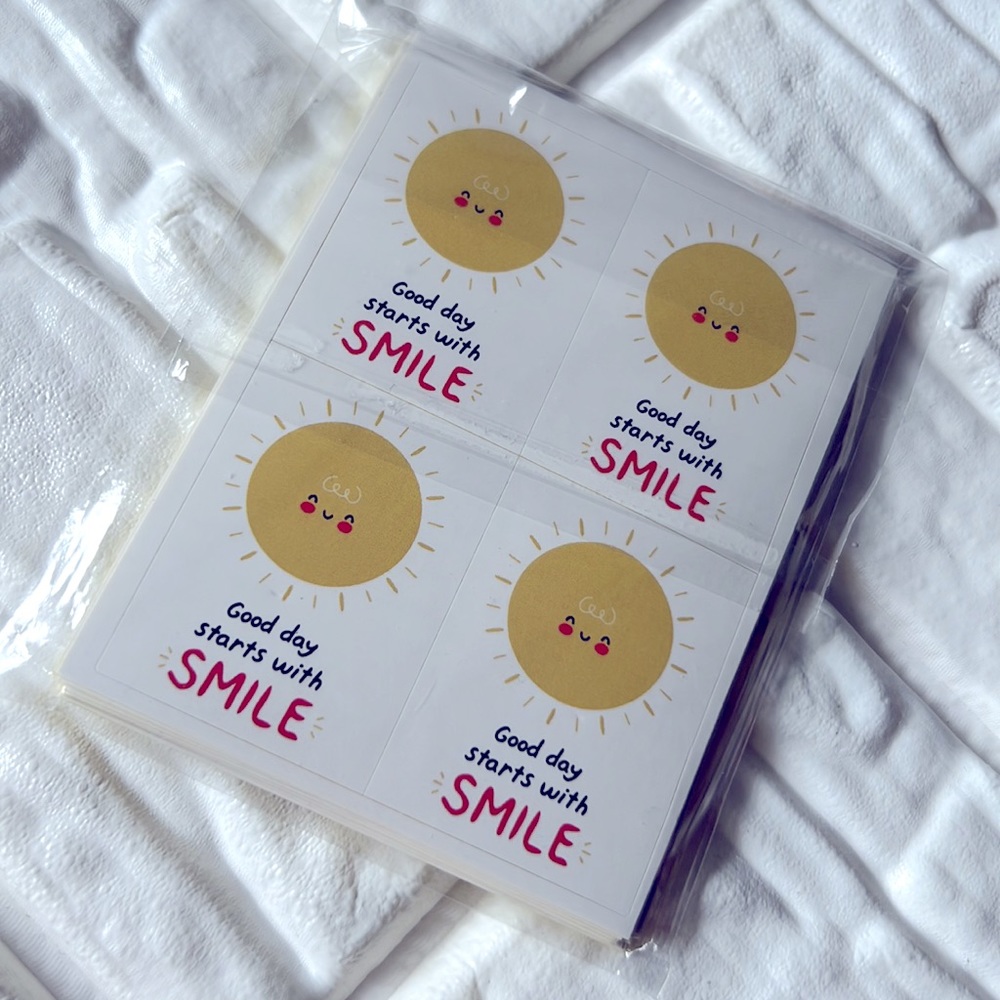 3/25$ 96 pcs Good Day Starts with Smile Stickers (3x4cm)